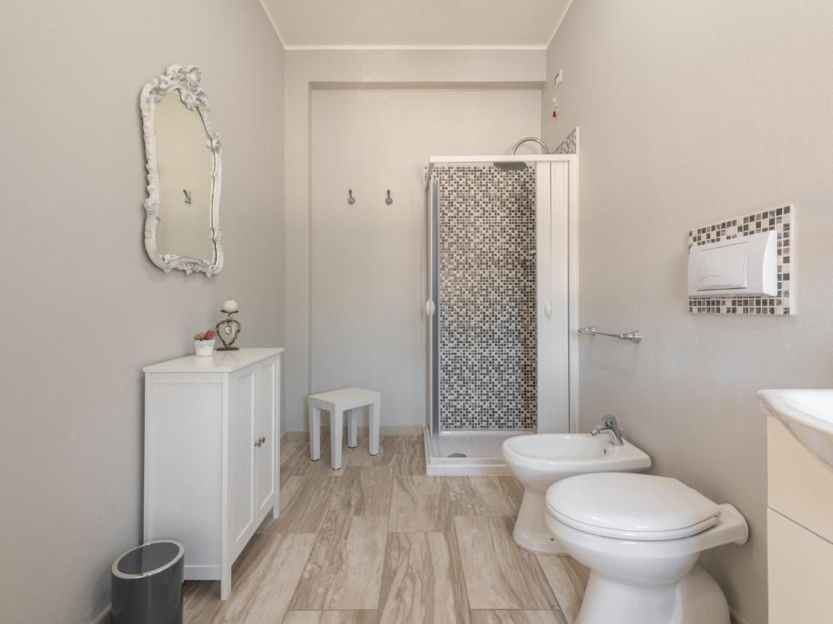 Villa Chiara Solanas Соланас Екстериор снимка